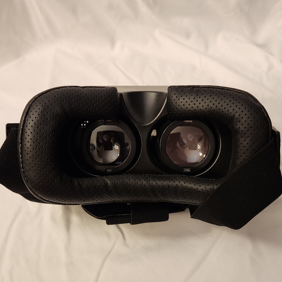 HD360X VR HEADSET FOR SMART PHONE PRE-OWNED EXCELLENT CONDITION - Picture 3 of 7